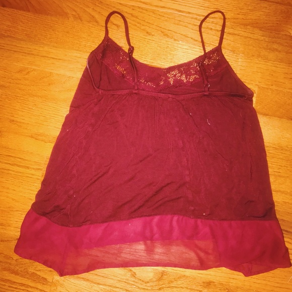 a maroon flowy tank top - Picture 2 of 4